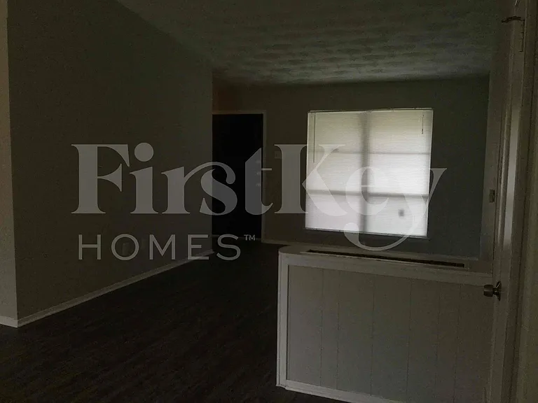 6318 Songwood Dr — Photo 3