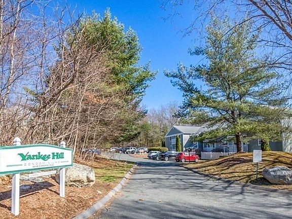 2nd image of 48 Evergreen Rd #114