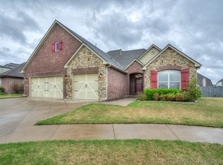 3187 E 145th St S, Bixby, OK 74008