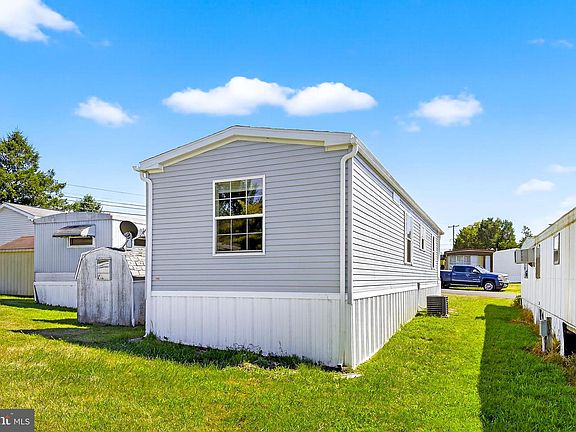 2nd image of 105 Bordic Rd