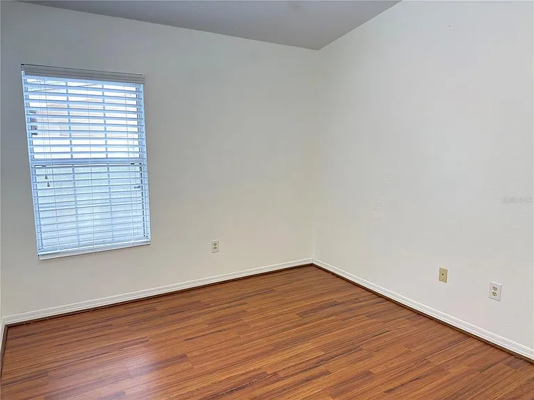 414 Ulelah Ave — Photo 20