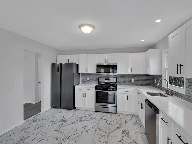 2111 Dover Pines Ave — Photo 13
