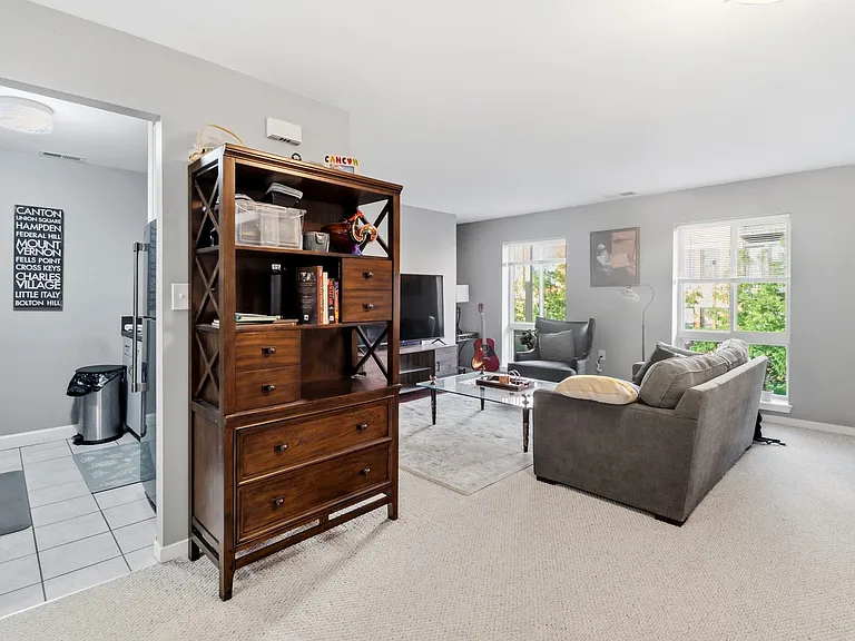642 S Charles St #R22 — Photo 5