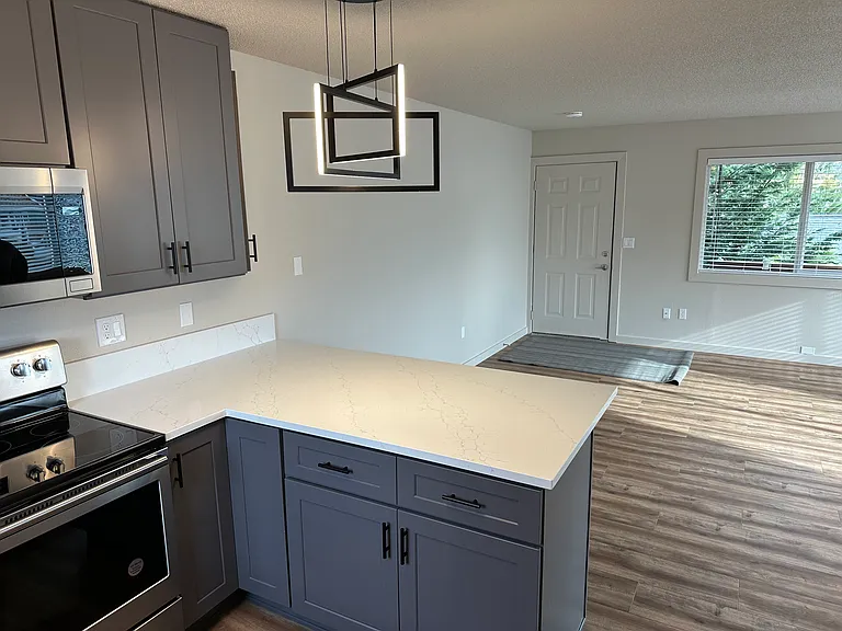 4141 6th Ave #1 — Photo 2