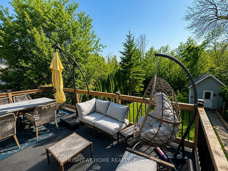 2610 Leonard St — Photo 17