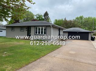 5249 Jeffery Dr, Mounds View, MN 55112