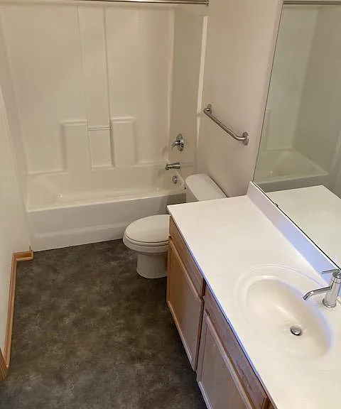 2650 University Ave W #321 — Photo 22