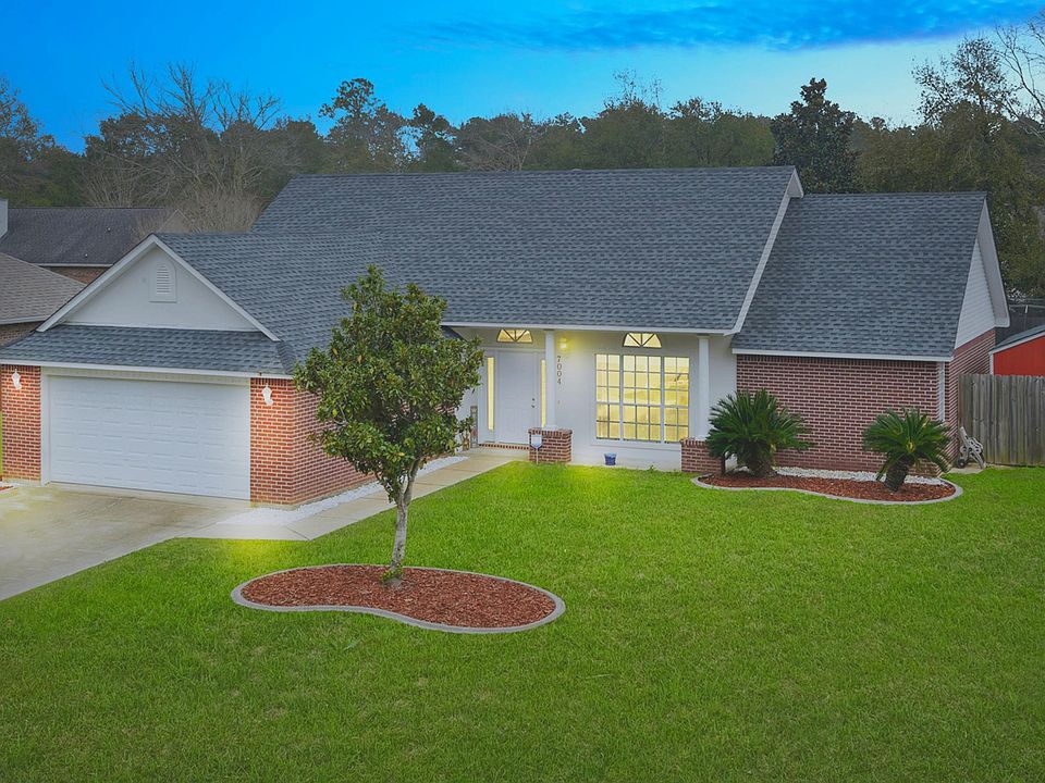 1st image of 7004 Pinehurst Dr