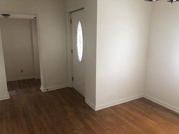 3rd image of 2008 Jones Ave