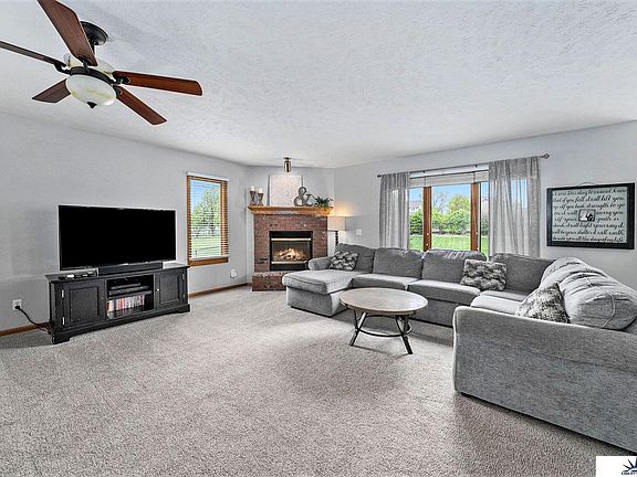 3rd image of 1917 N 172nd Cir