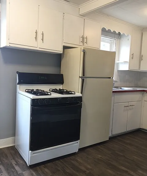 815 N High St — Photo 11