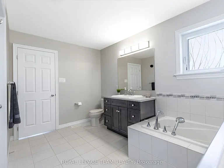 512 Breccia Hts — Photo 27
