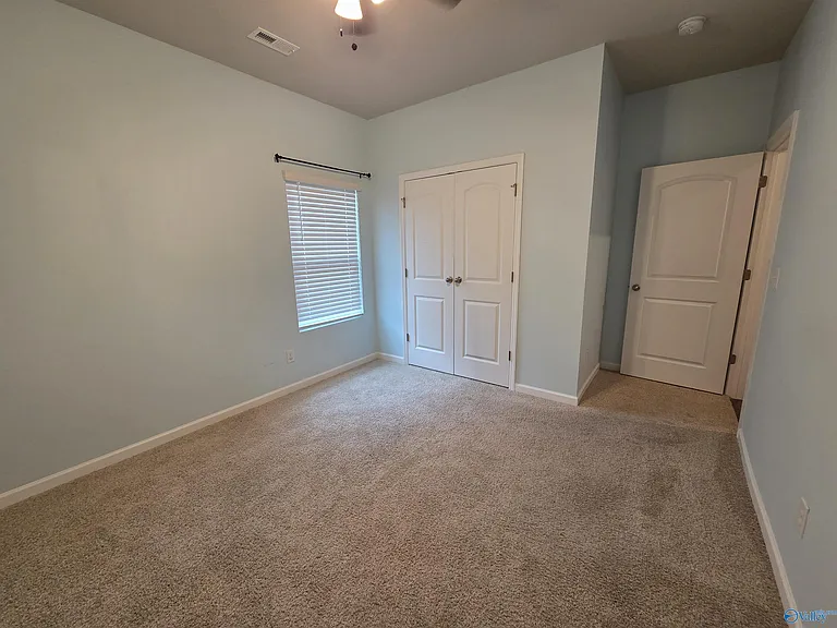 105 Fellington Ct — Photo 10
