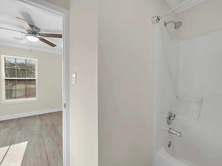 Robertsdale Village Apartments — Photo 34