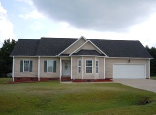 204 Clayside Dr, Pikeville, NC 27863