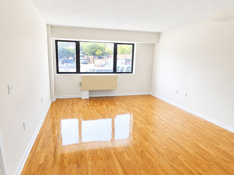 2nd image of 159-10 71st Ave