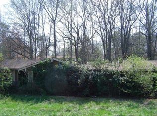 2404 S Hairston Rd, Decatur, GA 30035