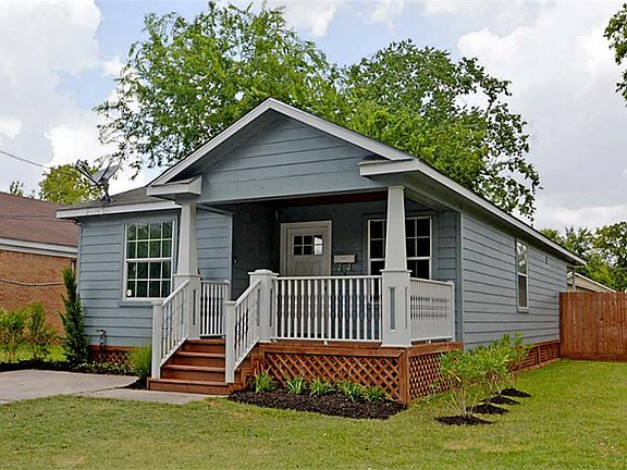 2nd image of 1311 E 32nd 1/2 St