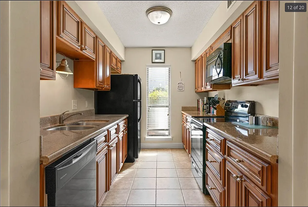 Building Photo - 2502 Demere Rd #4
