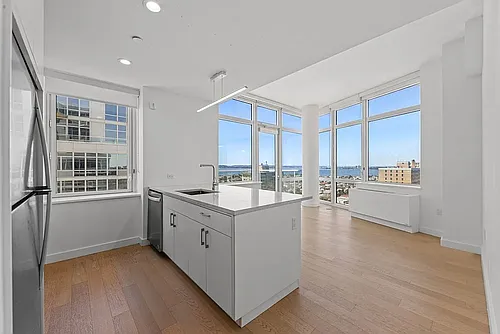 1 Ocean Dr Photo 1