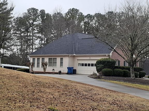 3rd image of 1907 Kevin Dr SE
