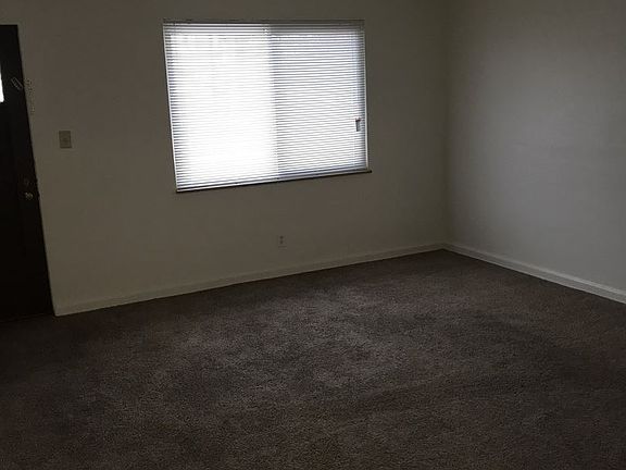 2nd image of 211 N Cherrywood Ave APT 3