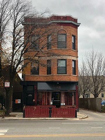 1st image of 3268 W Fullerton Ave