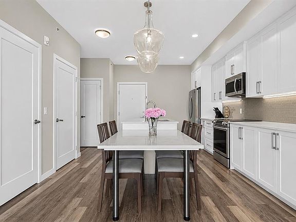 3rd image of 8530 S 8a Ave SW #412