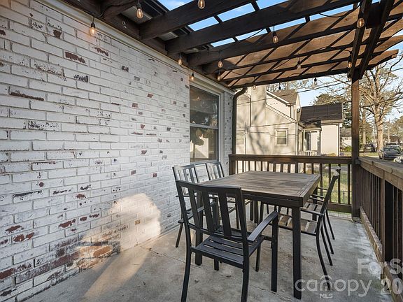 3rd image of 3720 Tuckaseegee Rd