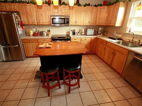 3rd image of 4156 Valwood Dr