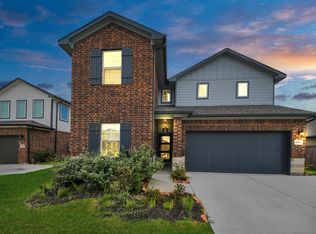 8523 Treetop Heights Dr, Baytown, TX 77523