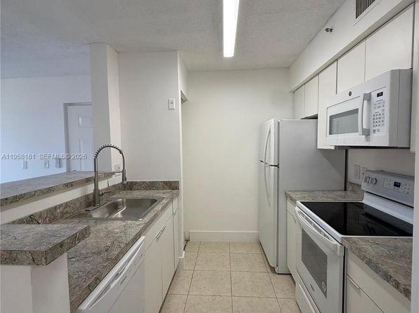 2103 Renaissance Blvd APT 202