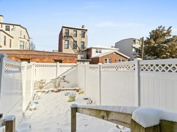 74 Atlantic Street image 10 of 37