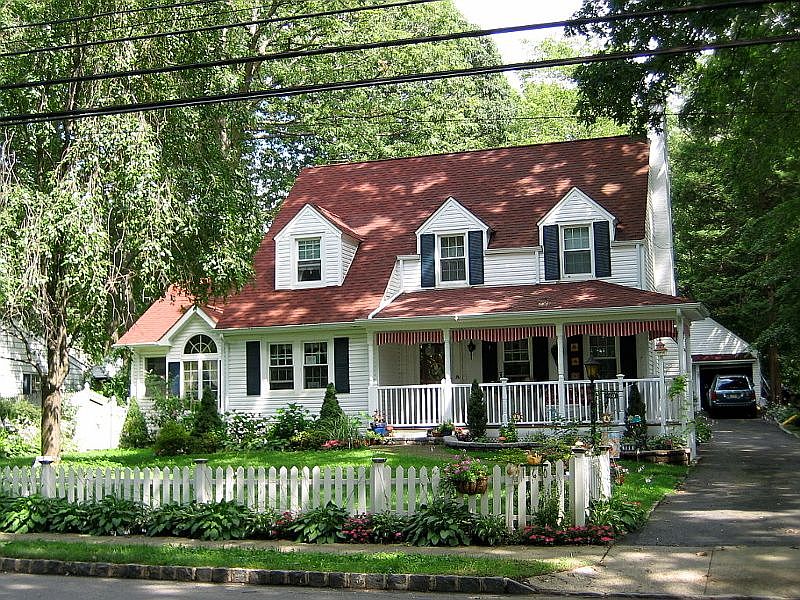 1st image of 160 Smull Ave