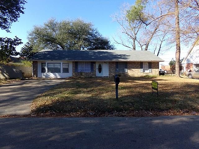 1st image of 741 Hart Dr