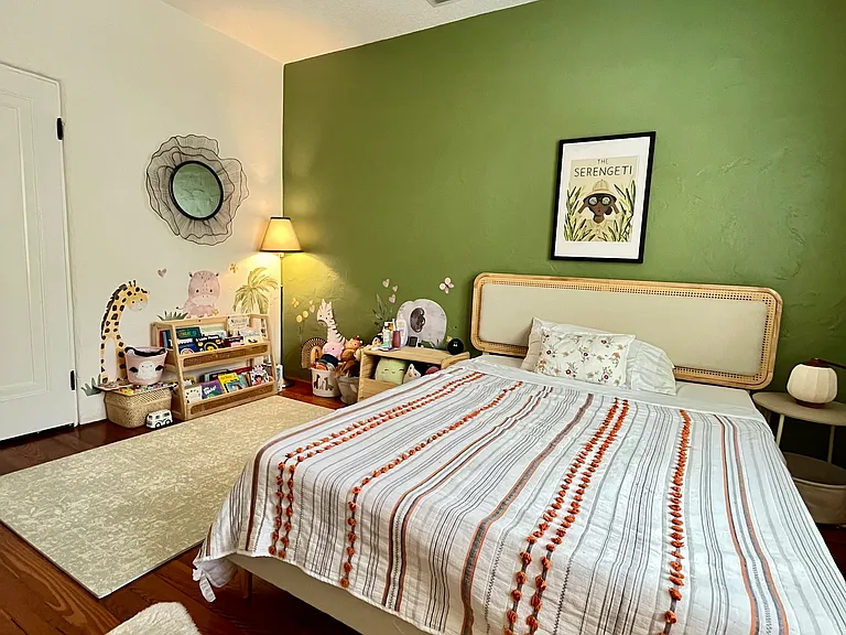222 Thornton Ln — Photo 17