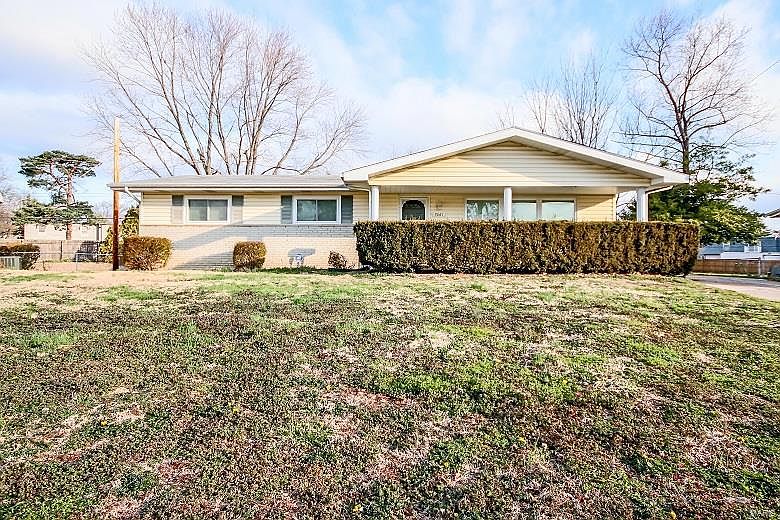 1st image of 7661 Sunset Dr