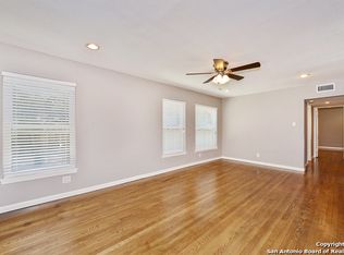 1024 W Woodlawn Ave APT 2, San Antonio, TX 78201