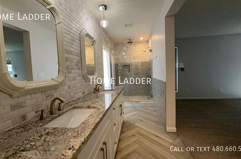 4362 E Ludlow Dr — Photo 21