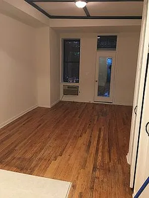 Rented by Eric Goodman Realty Corp | media 25