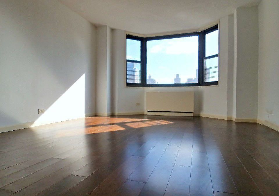 1st image of 1589 3rd Ave #9E