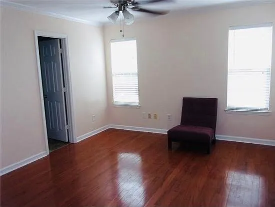 535 Abbotts Hill Ln — Photo 2