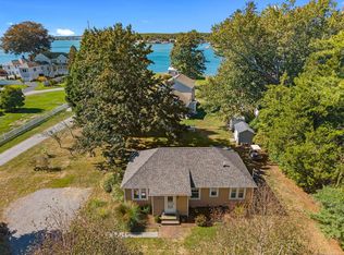 212 Shore Rd, Waterford, CT 06385