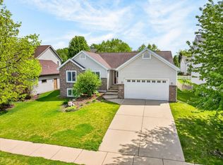 9423 White Fox Ln, Middleton, WI 53562