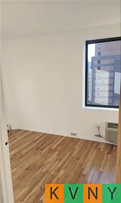 Rented by KVNY Soho | media 13