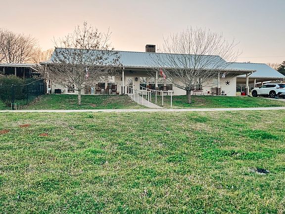 3rd image of 471 County Road 217