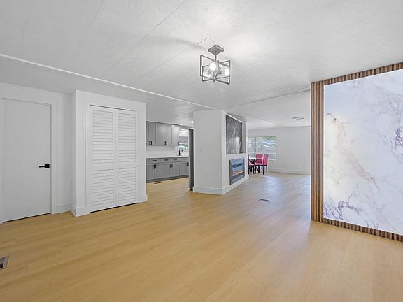 4th image of 2721 SW 54th Street