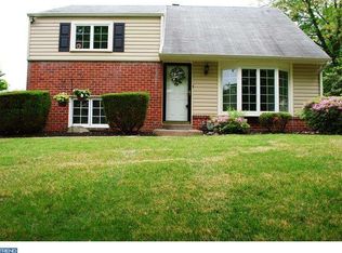 17 Stratford Ave, Springfield, PA 19064