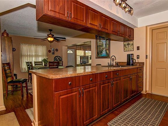 5th image of 5490 Palm Crest Ct