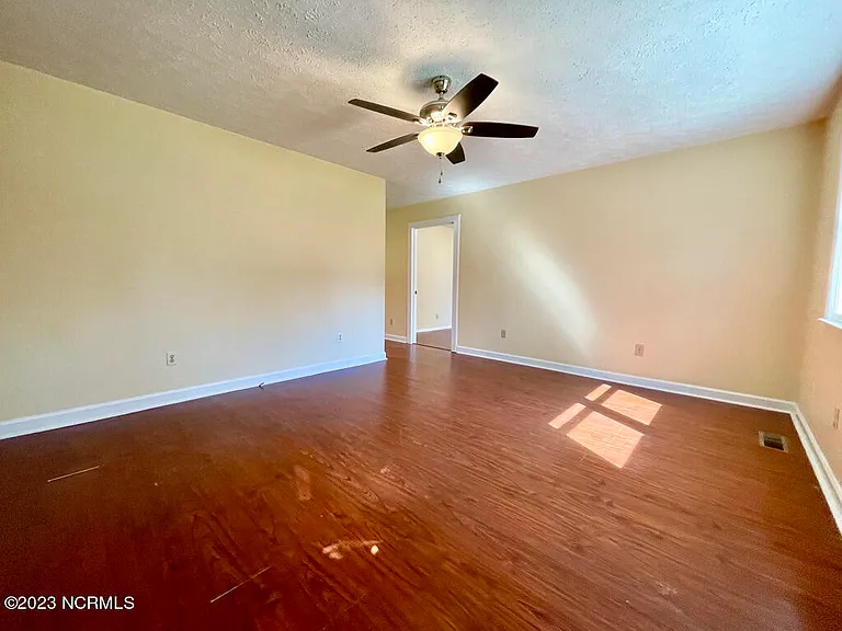 3804 Brandywine Dr — Photo 6